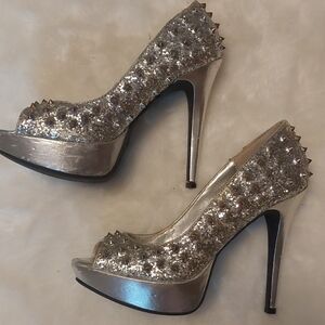 Silver Glitter Peep-Toe Stiletto Heels with Spike Accents